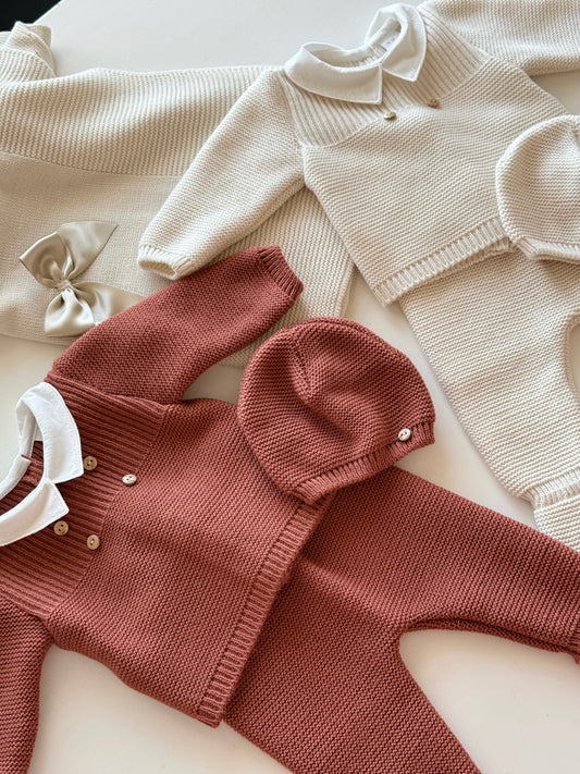 CONJUNTO GOLA E BOTÕES